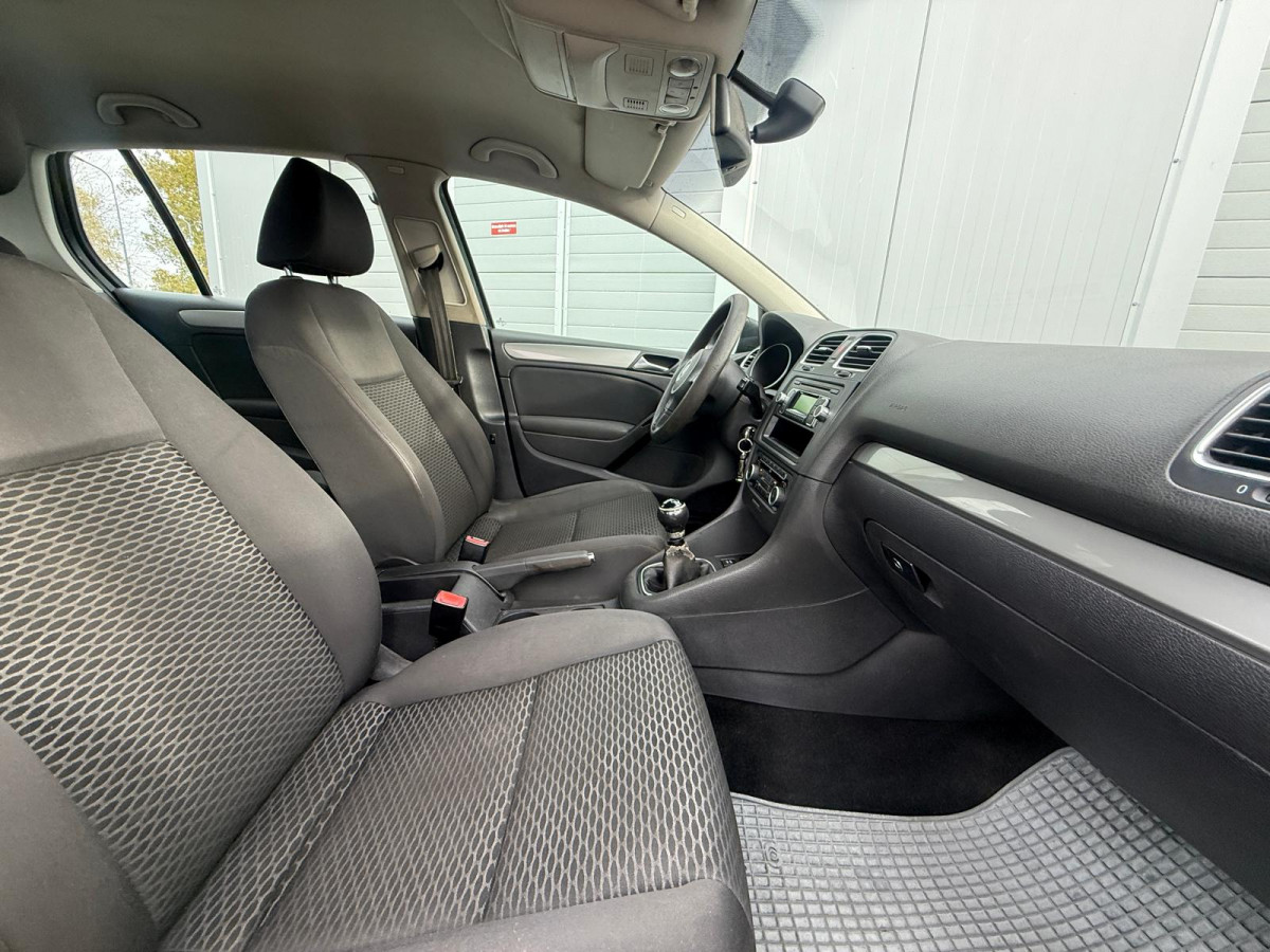 VW GOLF 1.6 TDI