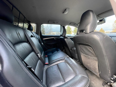 Volvo XC70 2.4D5 AWD.
