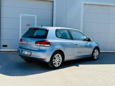 VW Golf 1.6TDI.