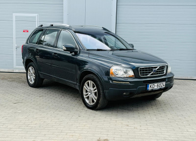 Volvo XC90 2.4D5 7 sēdvietas.