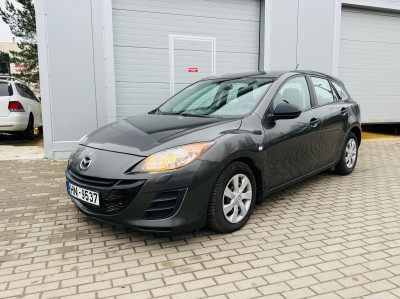 Mazda 3, 1.6 benzīns.