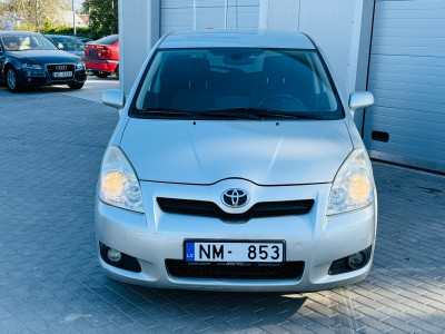 TOYOTA COROLLA VERSO 2.2 D4D
